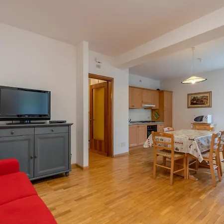 Licia Apartment *