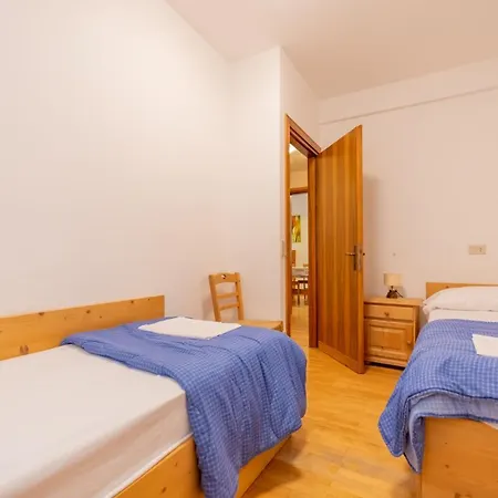 Apartment Licia *